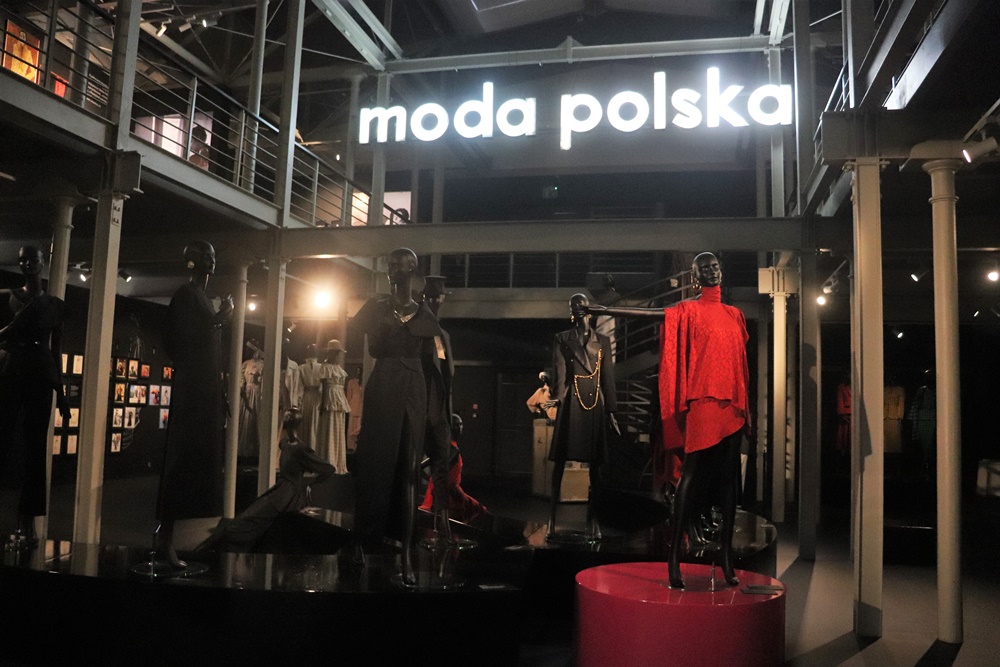 Wystawa "Jerzy Antkowiak - Moda Polska"